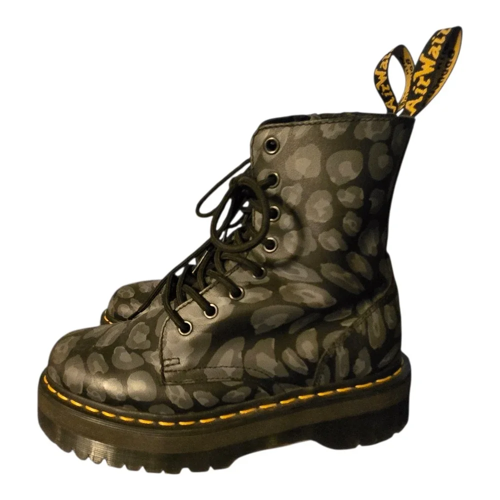 🖤 Dr. Martens Jadon Leopard Platform Boots Size 7 Oil Resistant Chunky Sole‎